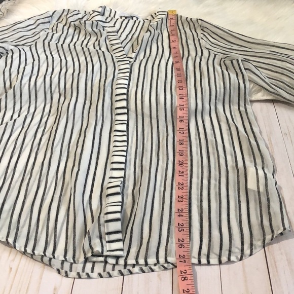 Halston striped sheer blouse size M - Picture 7 of 9